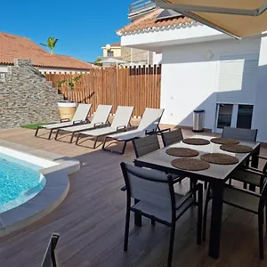 fantstica-villa-reformada-con-piscina-privada.tenerifehoteles.net/